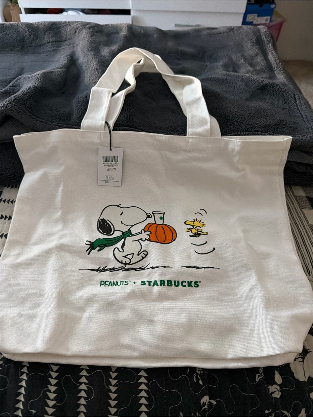 Starbucks White Canvas Peanuts Snoopy Pumpkin Tote